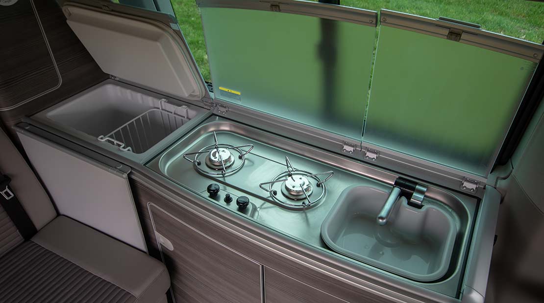 VW California Ocean Innenraum-Surfersuite