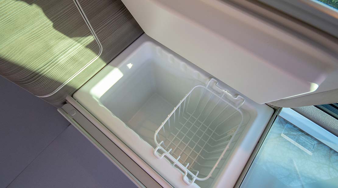 surfer suite fridge